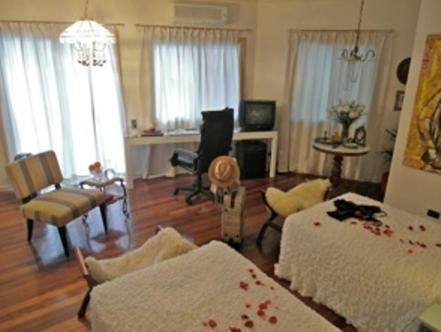 Casa Amapola Manila Bed & Breakfast Taguig Exterior photo